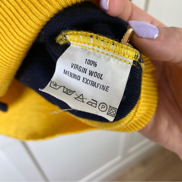 Vintage Virgin Wool Merino Extrafine Yellow Coat of Arms Cardigan - Size 14/16 - Picture 5 of 9